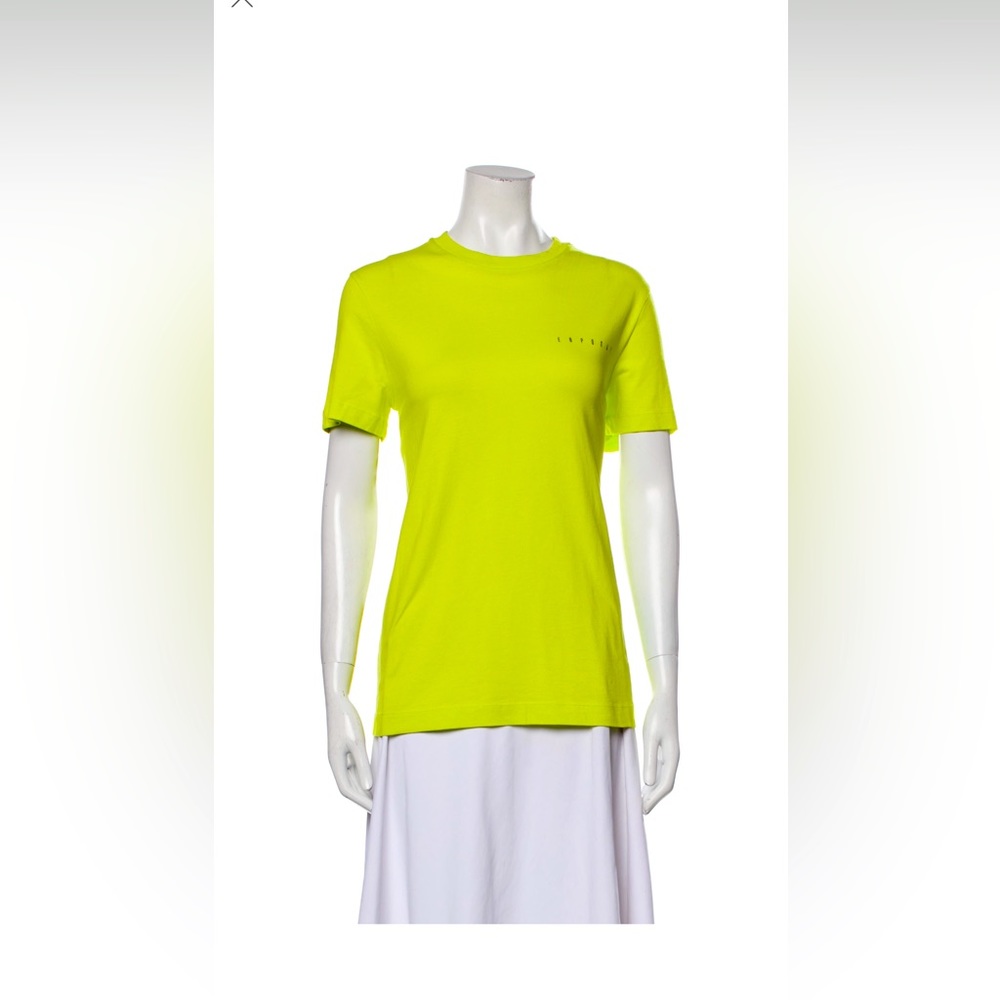 Carolyn Rowan

Crew Neck Short Sleeve T-Shirt

Size: XS Size Guide